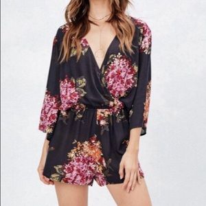 NWT Elin Lovestitch Romper